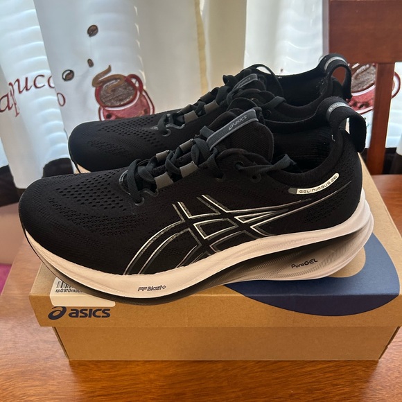 New in Box ASICS GEL-Nimbus 26 Women’s 8 Wide - Picture 3 of 5